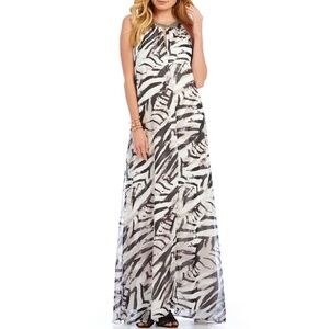 Vince Camuto Printed Trapeze Maxi Dress